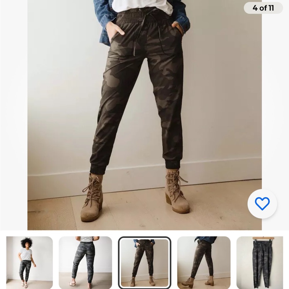 Albion Destination Jogger in Camo, Size Small Petite